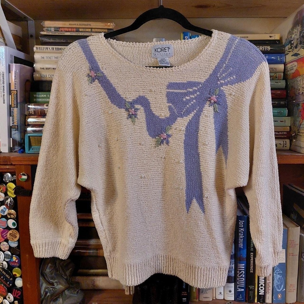 Vintage 57% silk and 49 cotton sweater with bow, flower, and pearl details